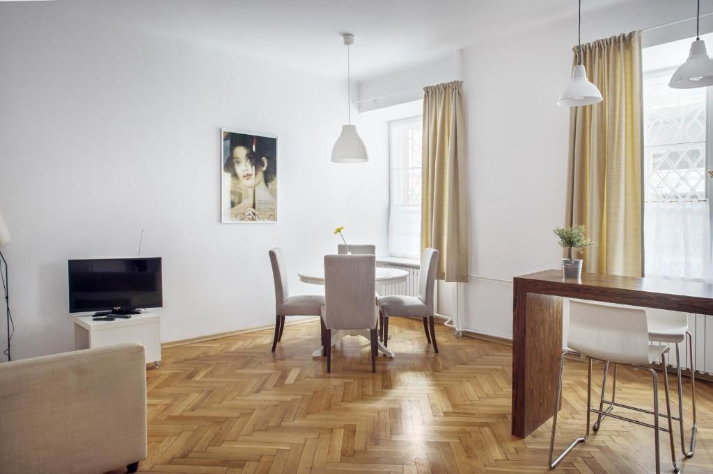 Апартаменты Bednarska Old Town Apartment Варшава-28